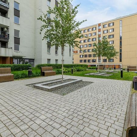 Osiedle Avia Family Apartment In Krakow With Balcony By Noclegi Renters Экстерьер фото